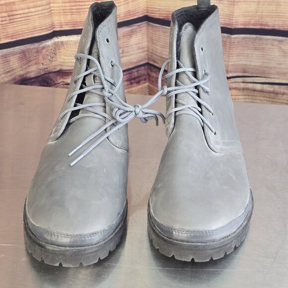 Ugg Waterproof , Grey - size 13. Unworn / leatherpainted. - Picture 2 of 10